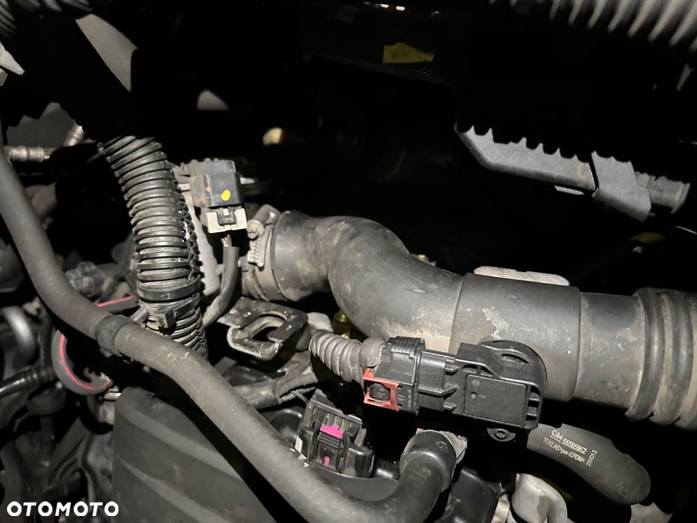 Opel Astra IV 1.4 T Cosmo - 26