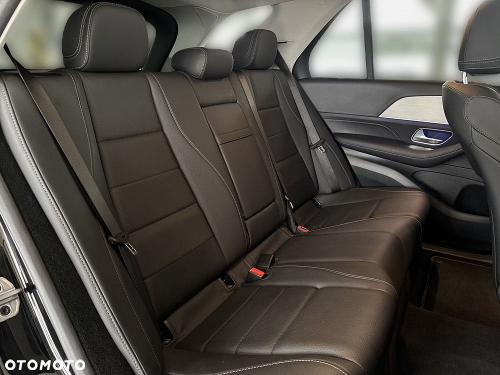 Mercedes-Benz GLE - 22