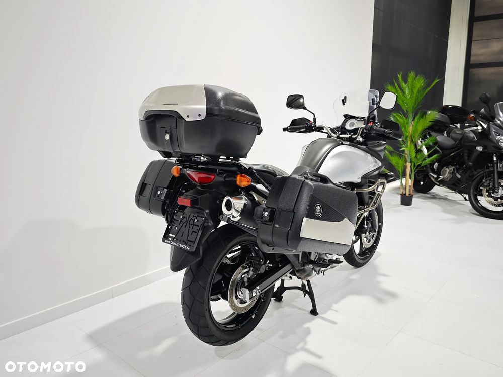Suzuki V-STROM - 9