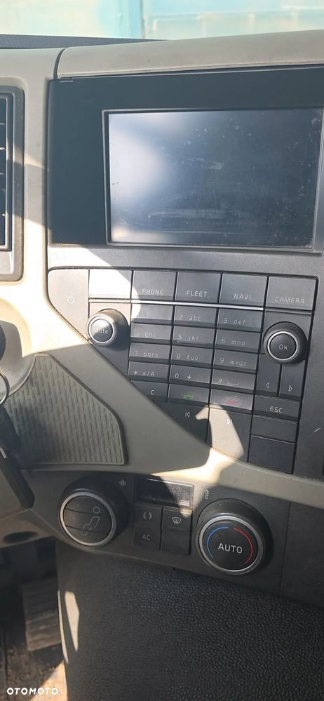 Volvo FM 330 6X2 - 6