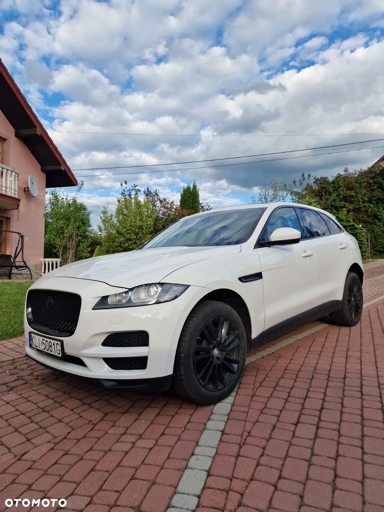 Jaguar F-Pace 30t AWD Prestige - 2