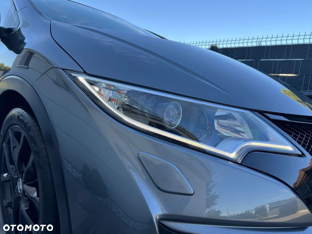 Honda Civic 1.8 i-VTEC Automatik Sport Black Edition - 37