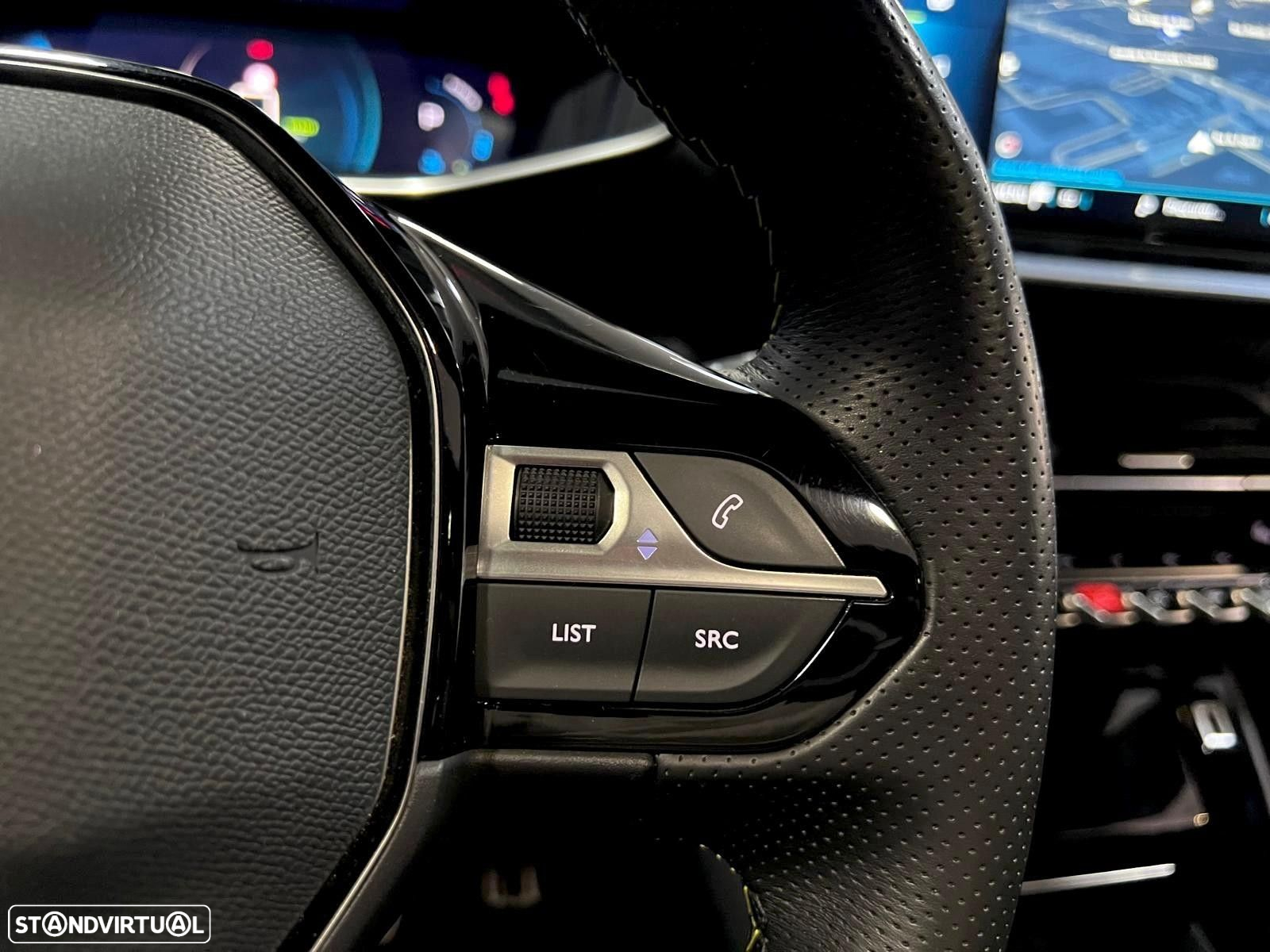 Peugeot e-2008 50 kWh GT - 27