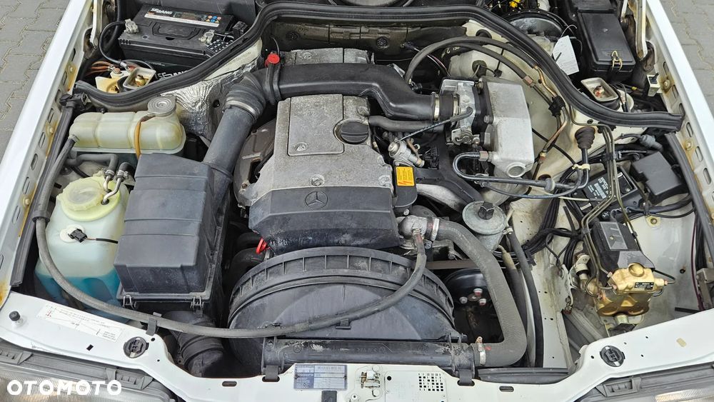 Mercedes-Benz W124 (1984-1993) - 34