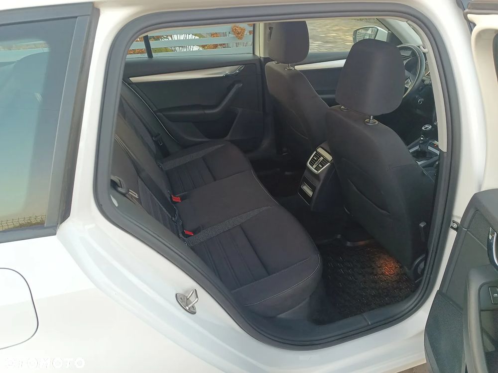 Skoda Octavia 1.6 TDI Ambition - 26