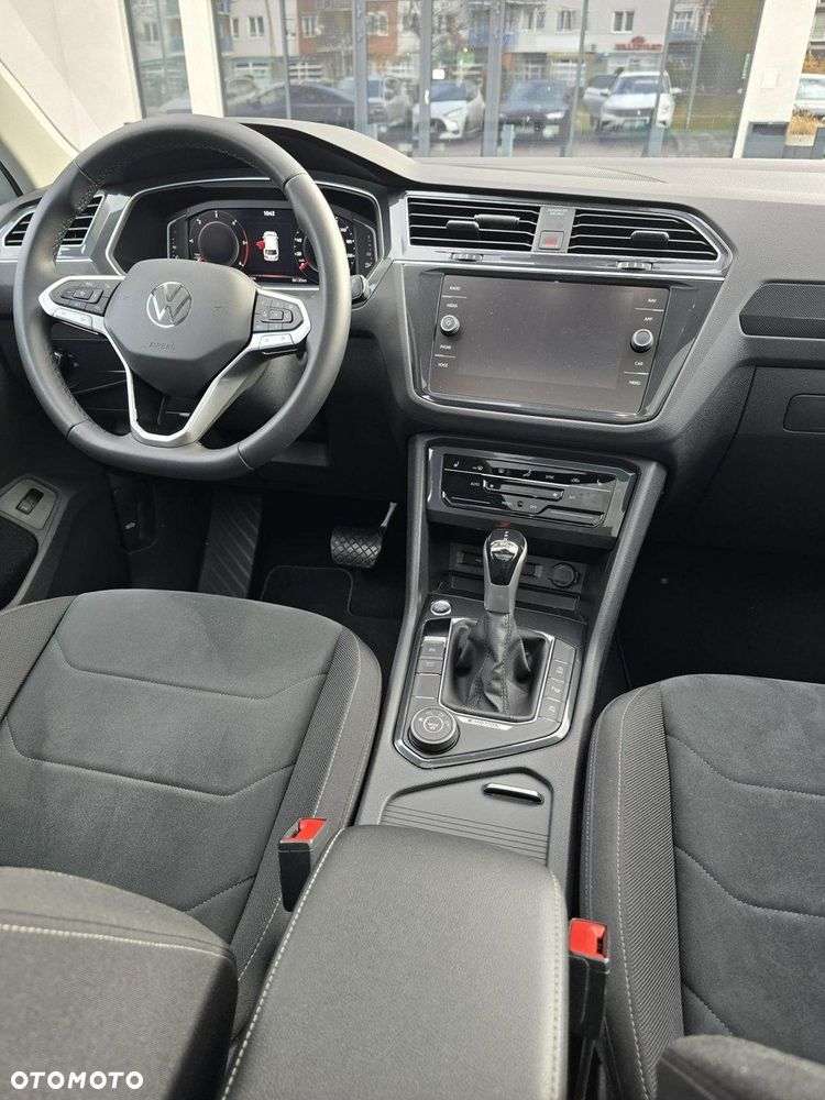 Volkswagen Tiguan - 7