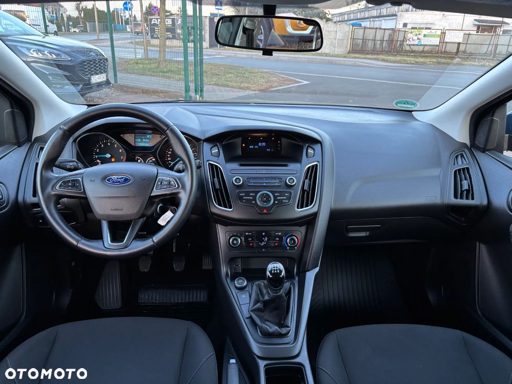 Ford Focus 1.0 EcoBoost Trend - 17
