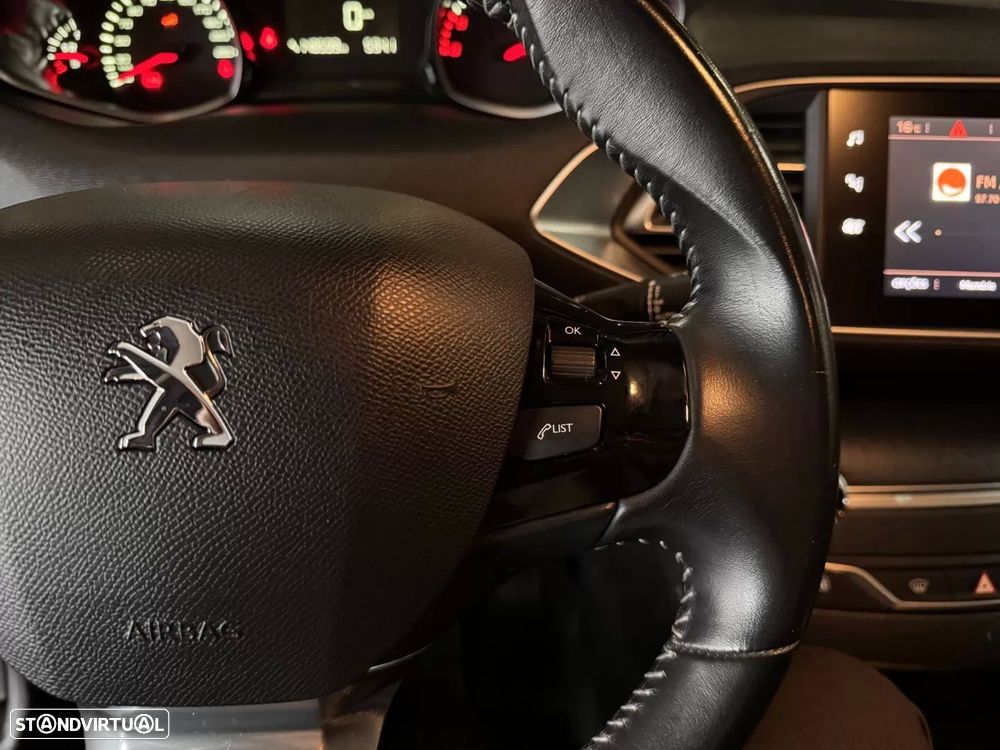 Peugeot 308 SW 1.5 BlueHDi Style J17 - 22