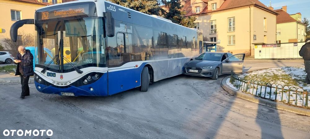 Audi A4 Limousine 35 TFSI S tronic - 15