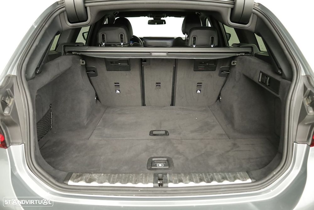 BMW 320 d Touring Auto - 24