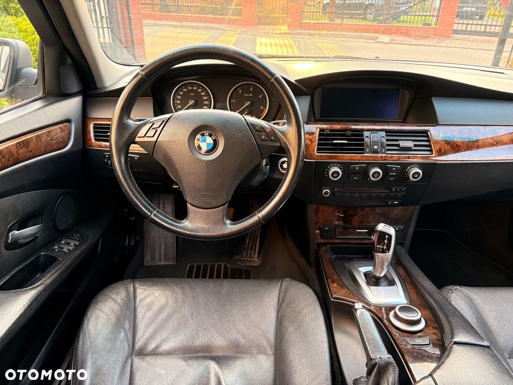 BMW Seria 5 - 16