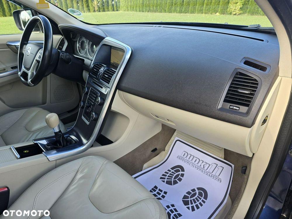 Volvo XC 60 - 30
