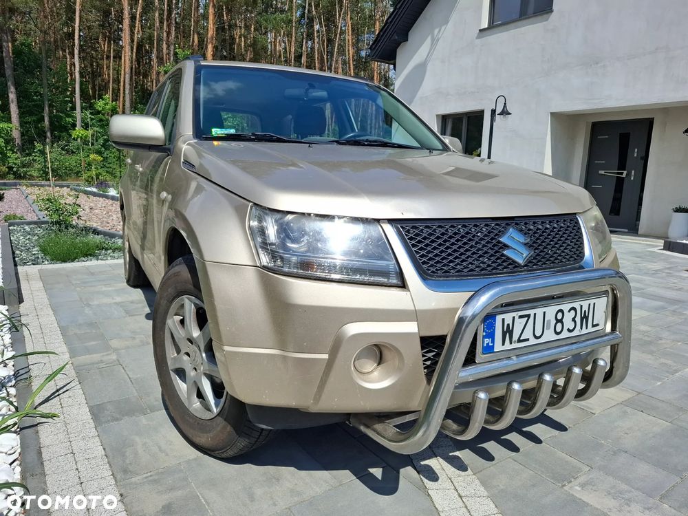 Suzuki Grand Vitara 2.0 - 3