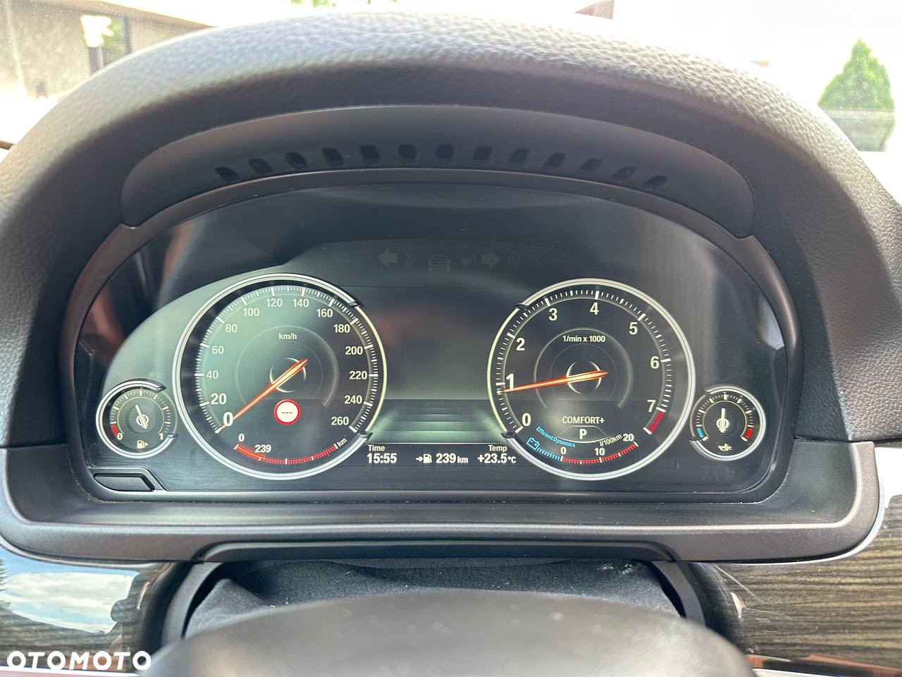 BMW Seria 5 528i xDrive Luxury Line - 36