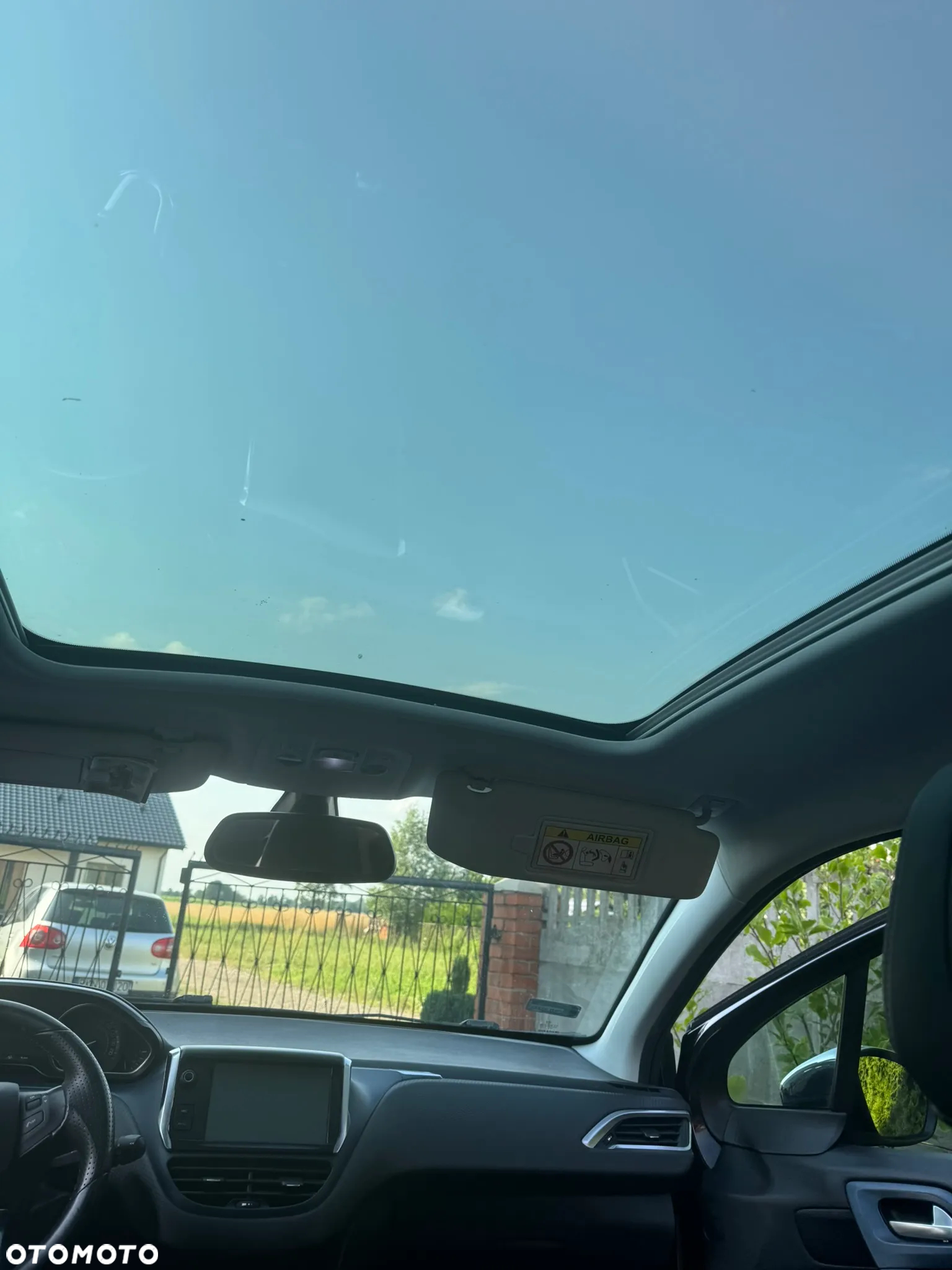 Peugeot 2008 1.6 e-HDi Allure S&S - 14