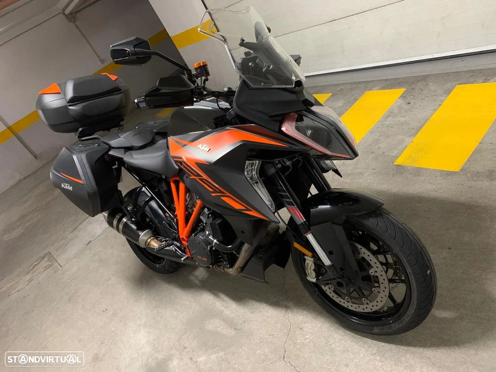 KTM Superduke 1290 SuperDuke GT - 2