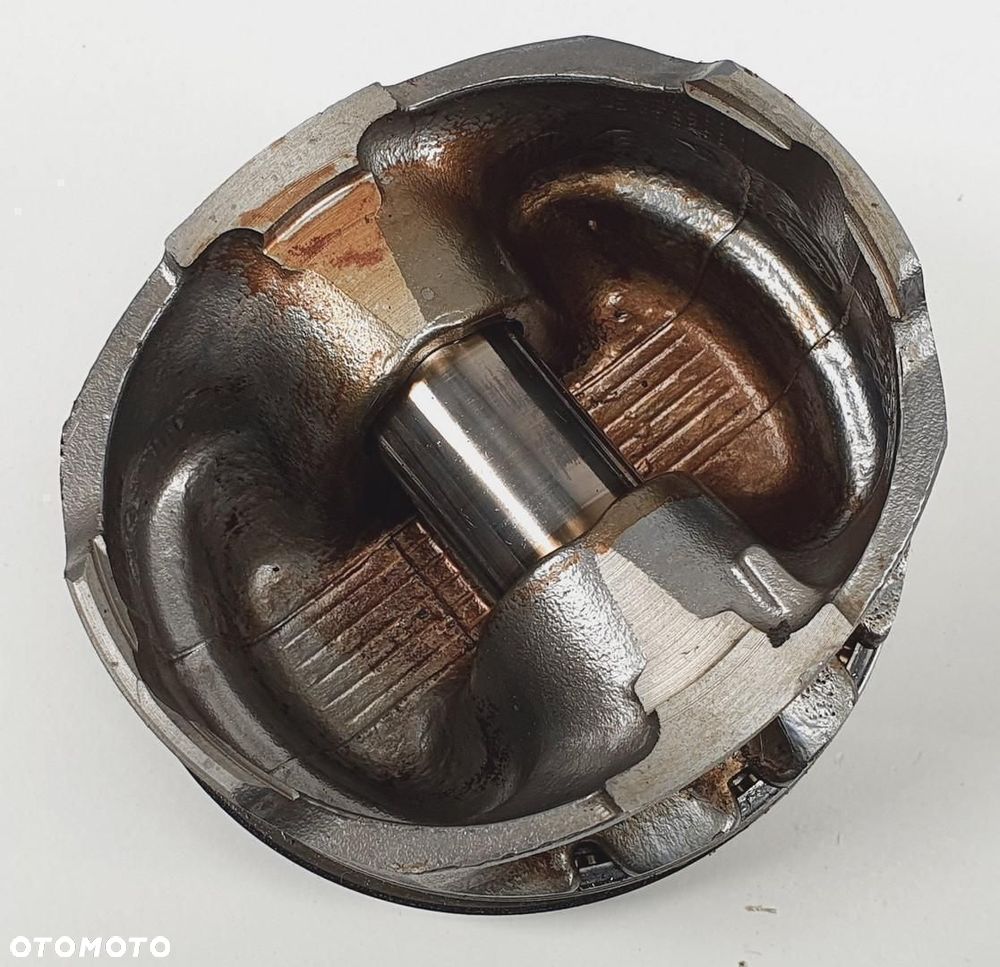 TŁOK JAGUAR S-TYPE 3.0 V6 X4E6F095 - 4