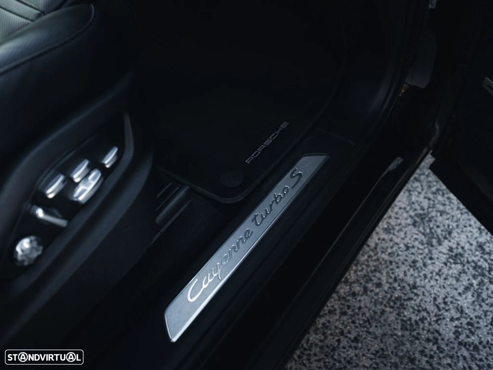 Porsche Cayenne Coupé Turbo S E-Hybrid - 20