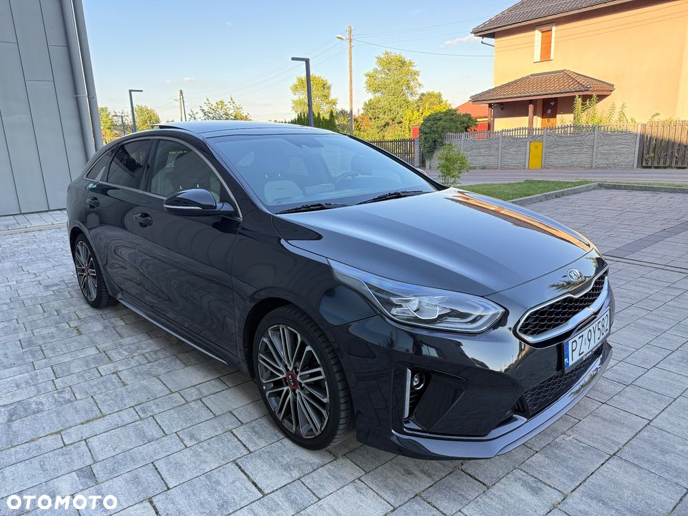 Kia ProCeed 1.4 T-GDI GT Line - 4