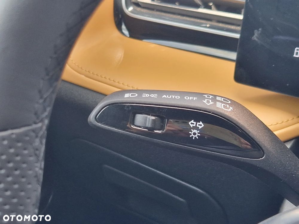 MG HS PHEV 1.5T Exclusive - 16