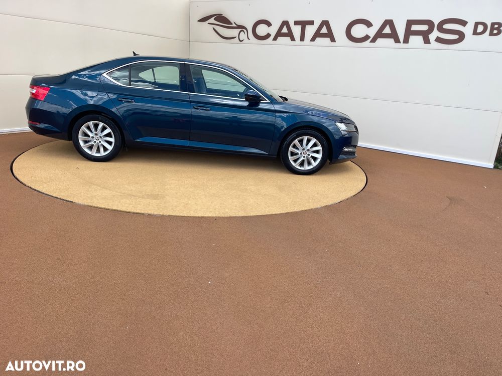 Skoda Superb 2.0 TDI DSG Premium Edition - 18
