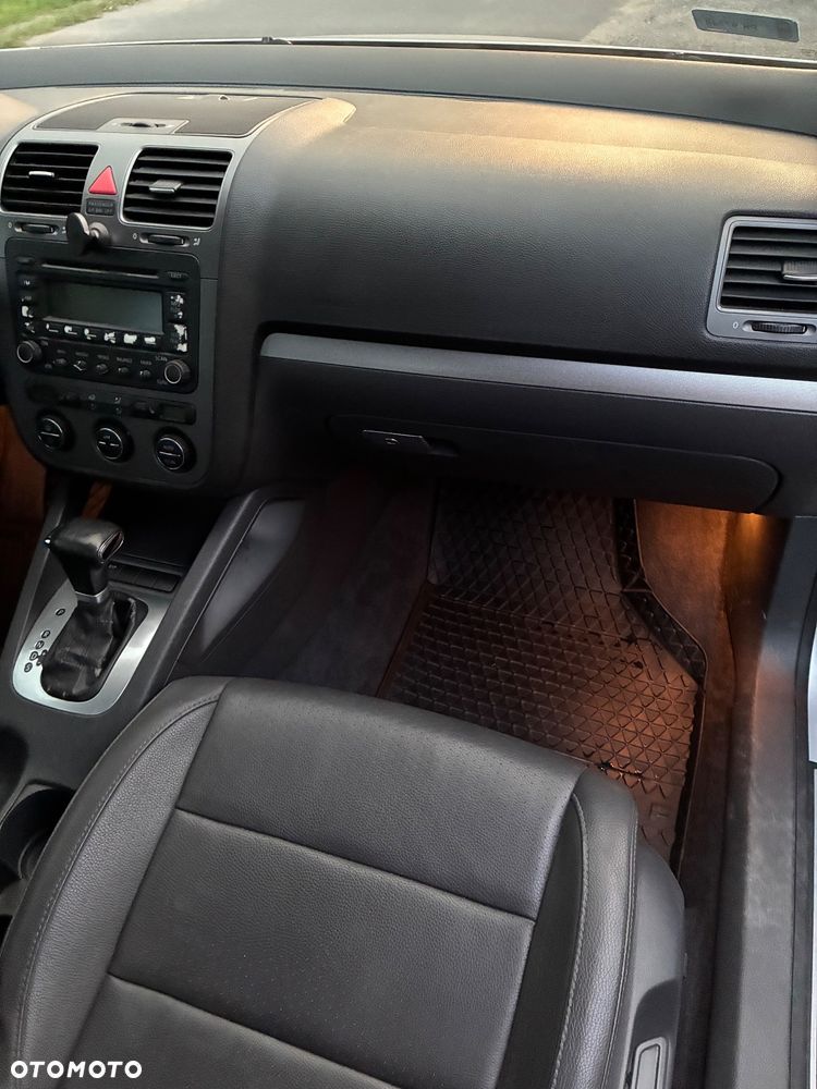 Volkswagen Jetta - 14