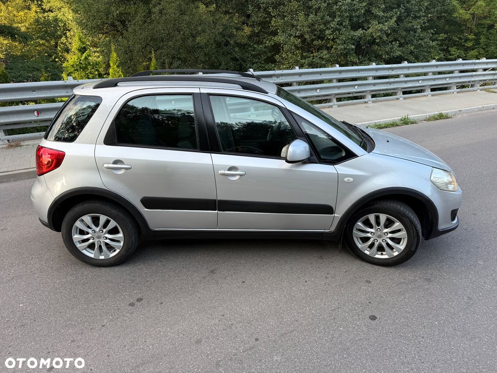 Suzuki SX4 ver-1-6-comfort-4wd - 16