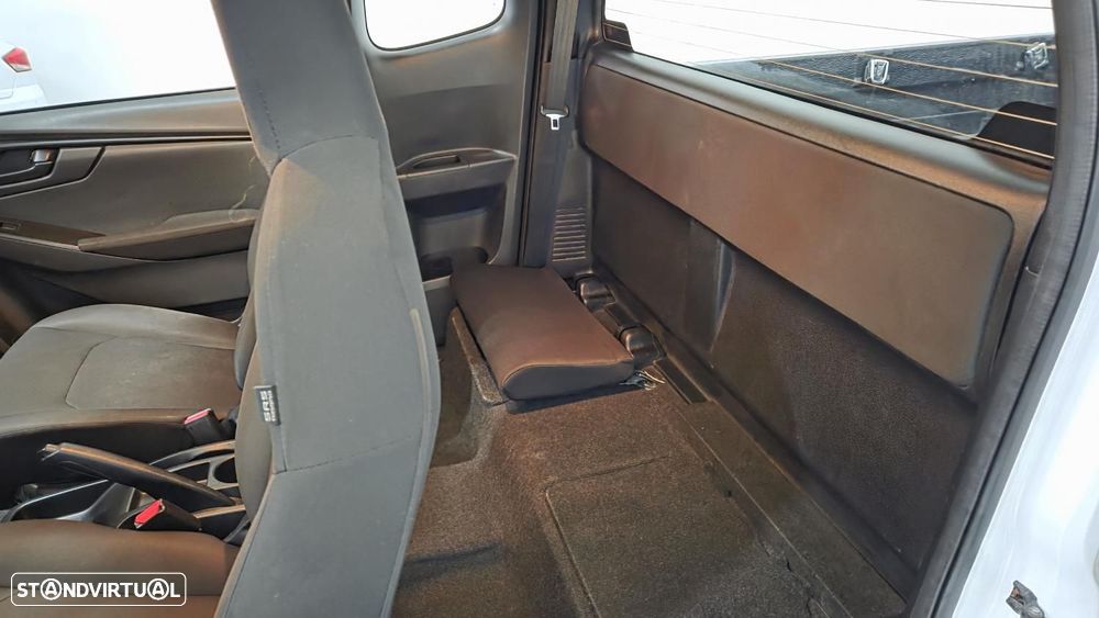 Isuzu D-Max Cab Longa 4X4 LW - 11