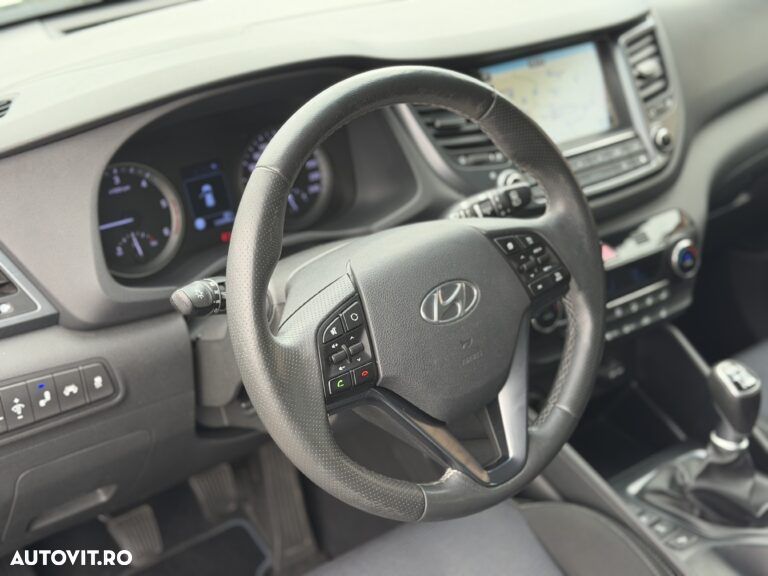 Hyundai Tucson 2.0 CRDI 4WD Advantage - 25