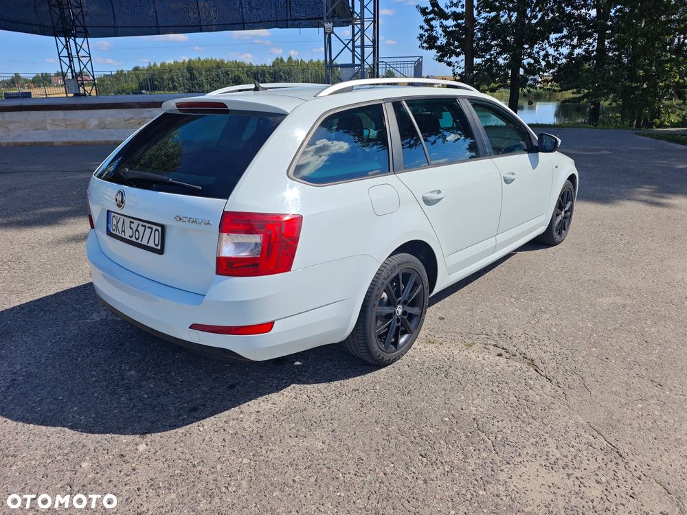 Skoda Octavia 1.6 TDI (Green tec) DSG Joy - 9