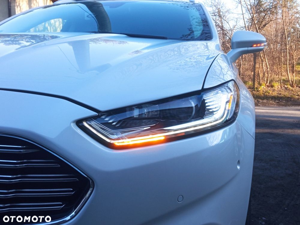 Ford Mondeo 2.0 TDCi STart-Stopp Titanium - 37