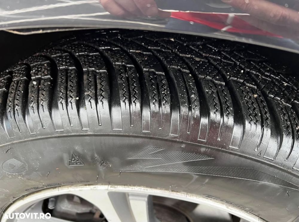 Volvo XC 60 D5 AWD A6 Basic - 9