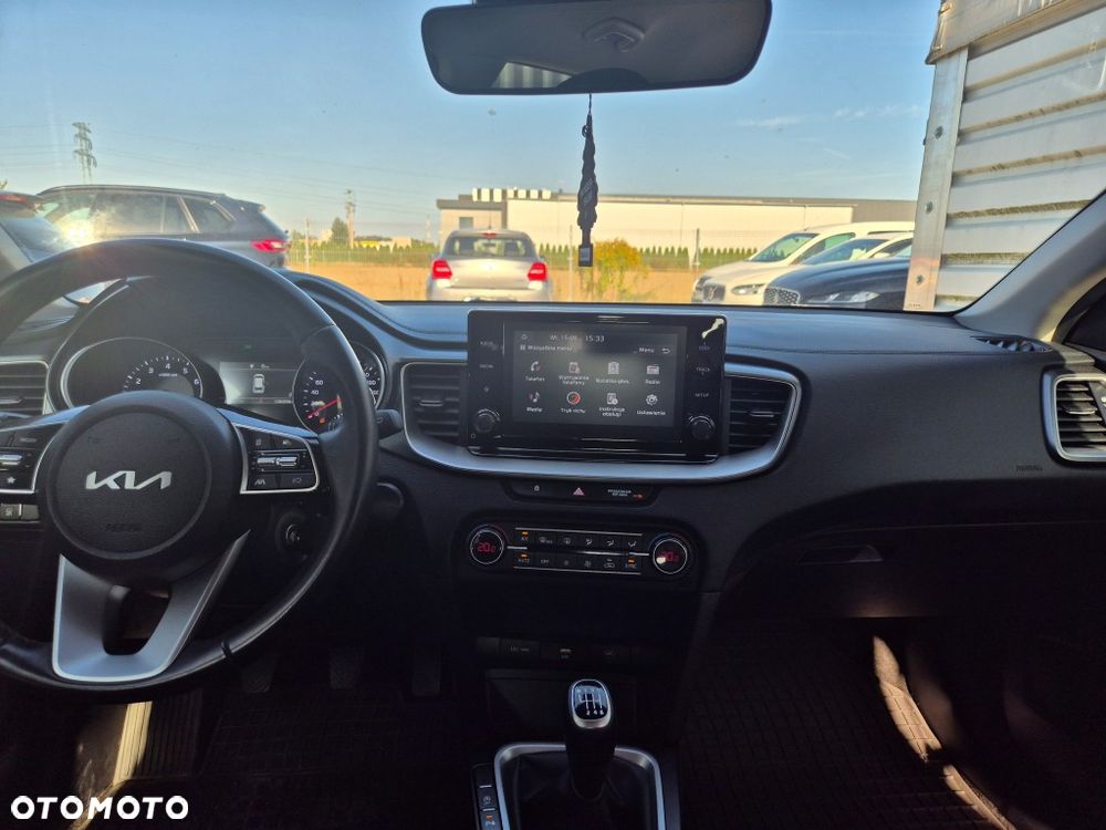 Kia Ceed 1.5 T-GDI M - 16