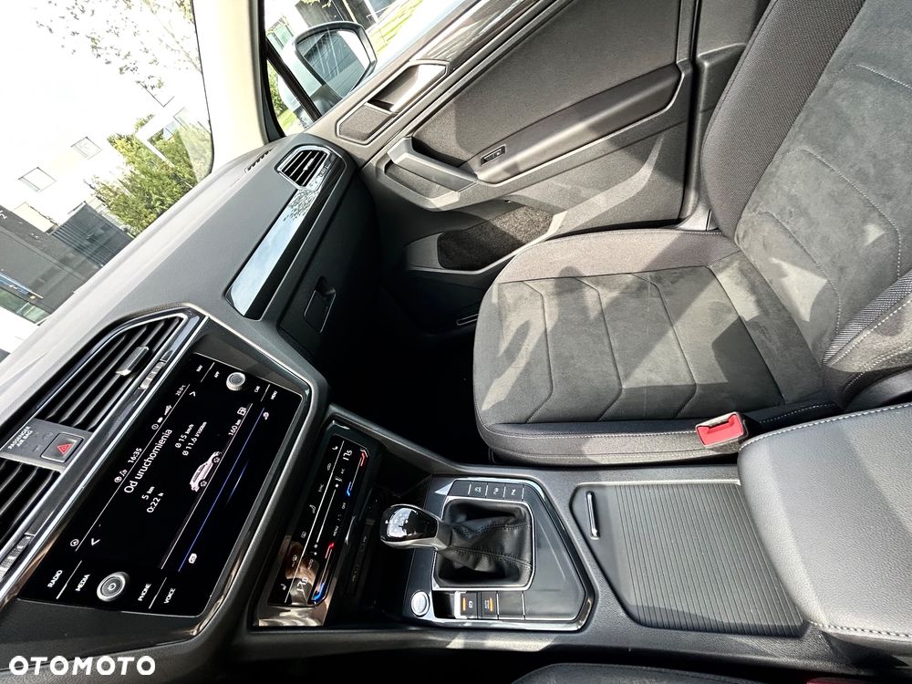 Volkswagen Tiguan 1.5 TSI EVO Elegance DSG - 17