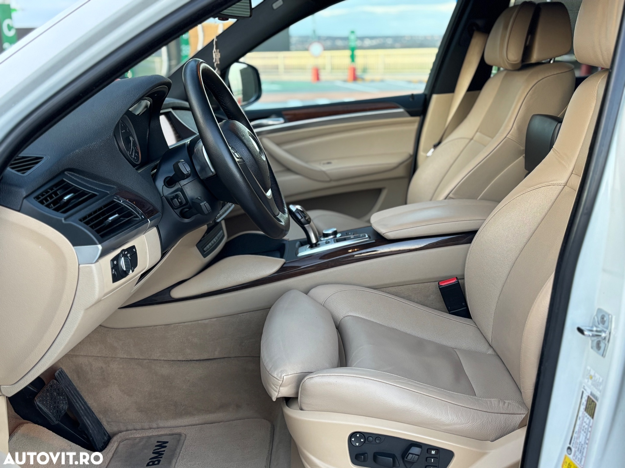 BMW X6 xDrive50i - 5