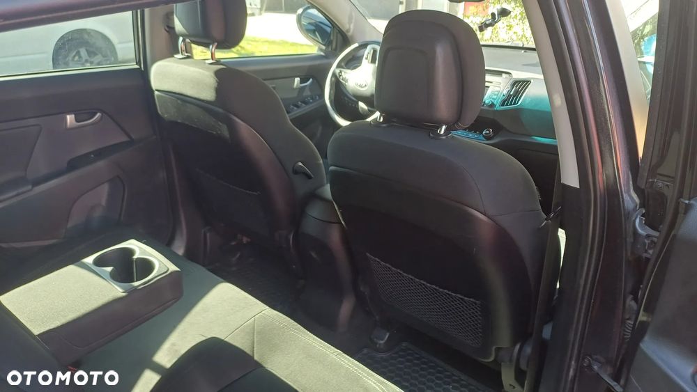 Kia Sportage 1.7 CRDI 2WD Attract - 11