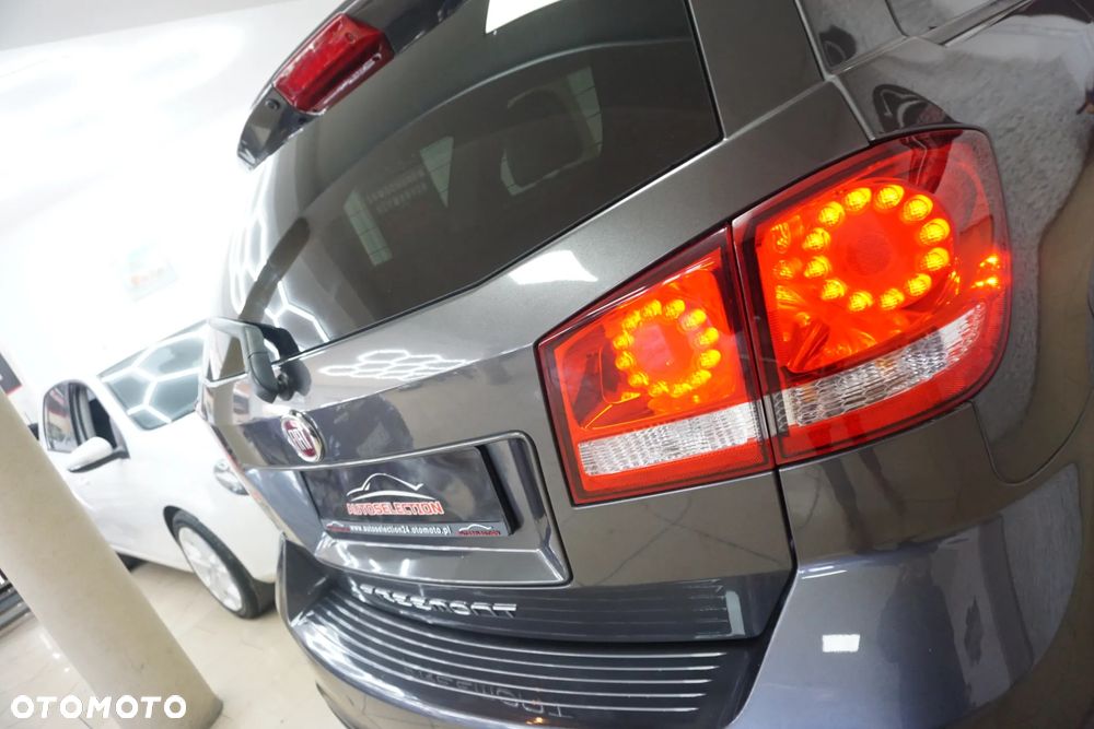 Fiat Freemont 2.0 Multijet 16V DPF Automatik Allrad Black Code - 10