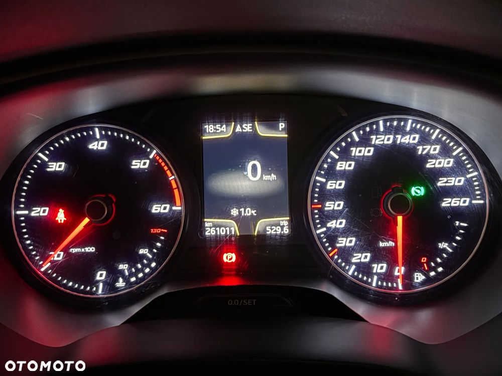 Seat Leon 2.0 TDI DPF Start&Stop DSG FR - 10