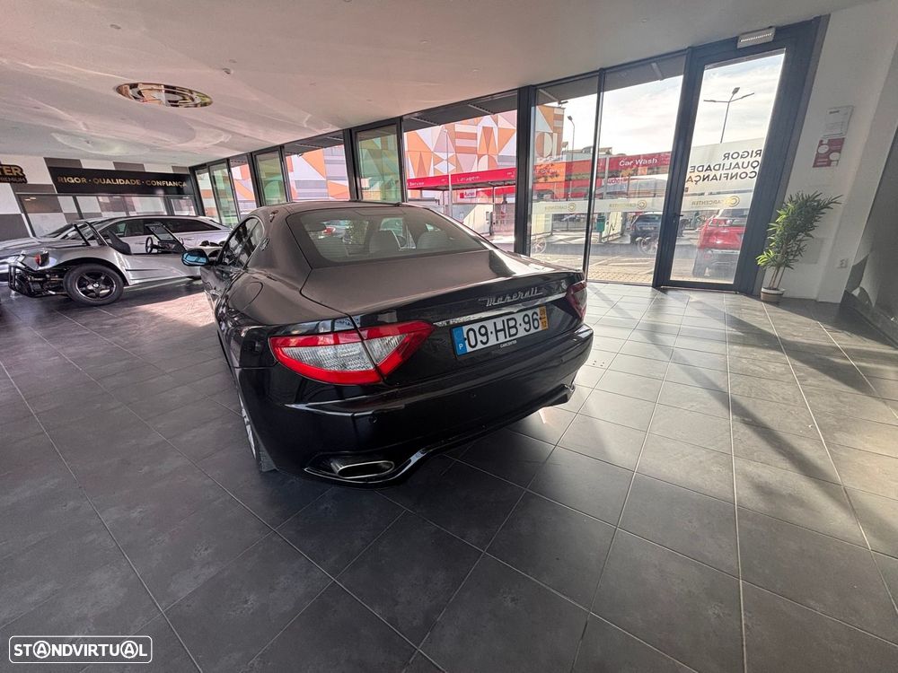 Maserati Granturismo 4.7 V8 S - 11
