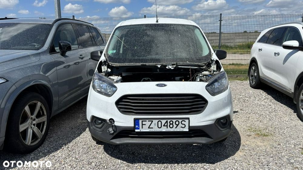 Ford Transit Courier - 2