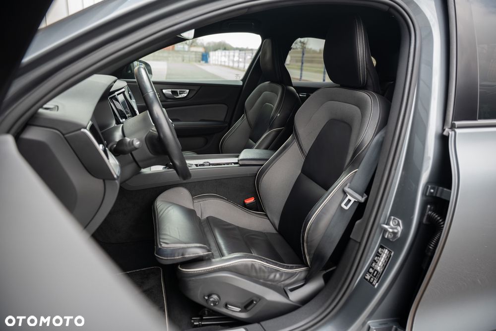 Volvo S60 T4 Geartronic RDesign - 25