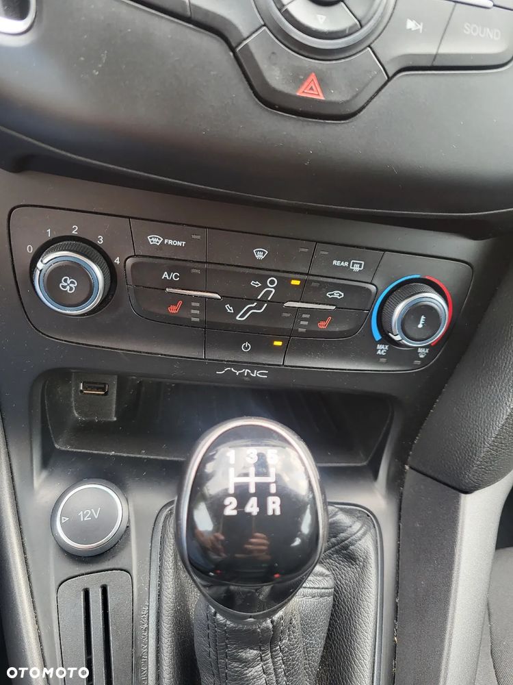 Ford Focus 1.6 Trend - 12