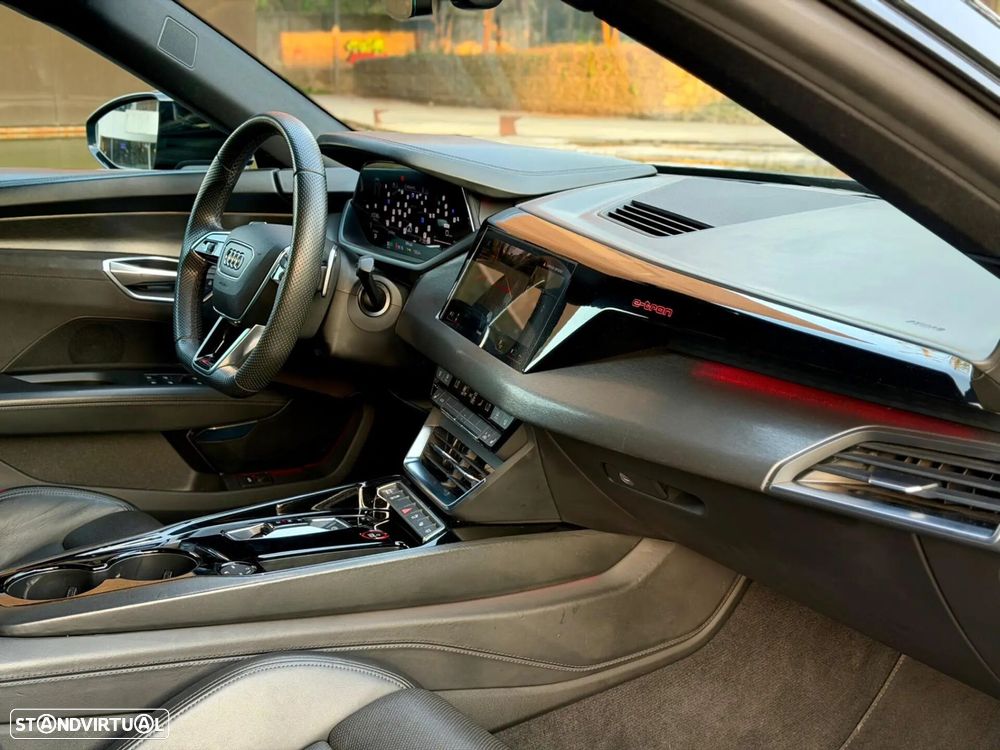 Audi e-tron GT quattro - 58