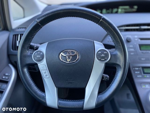 Toyota Prius (Hybrid) Comfort - 18