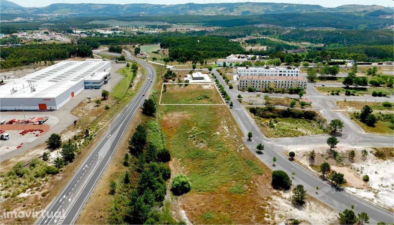 Torres Vedras | Terreno com Projeto Aprovado para Lar Residencial (77 - Grande imagem: 3/11