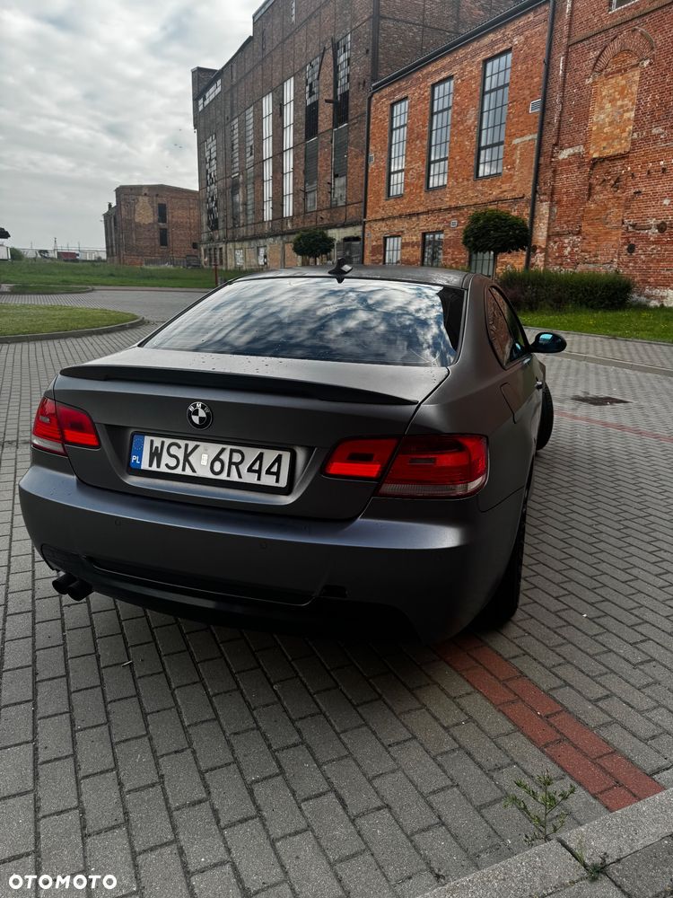 BMW Seria 3 325i - 2