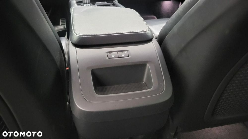 Volvo XC 90 B5 D AWD R-Design - 22