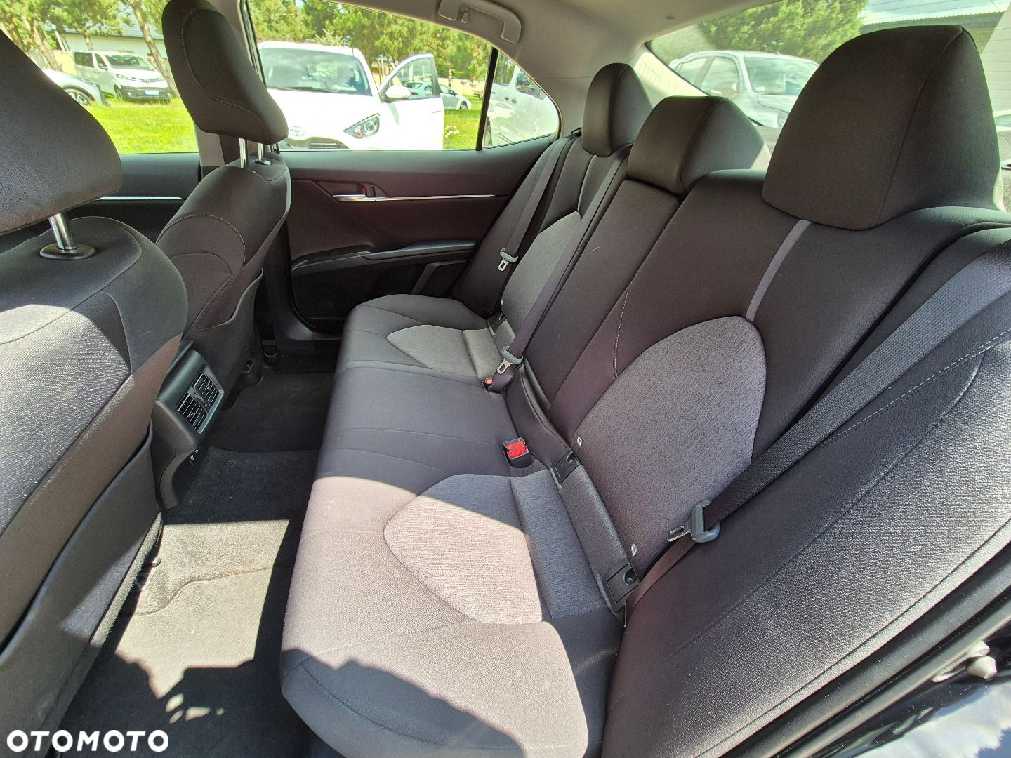 Toyota Camry - 8