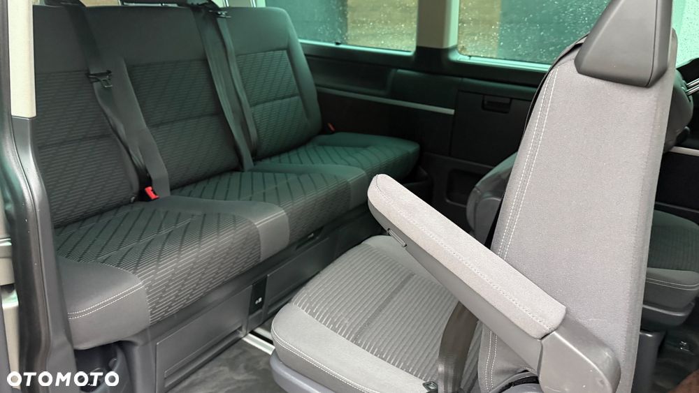 Volkswagen Multivan - 27