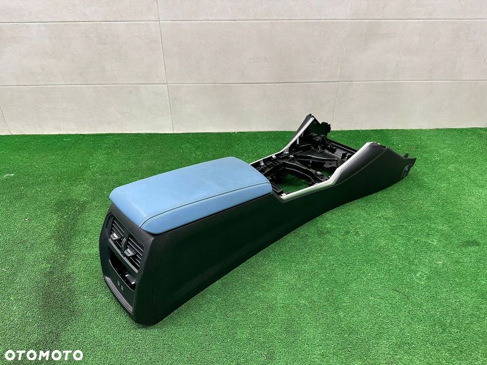 BMW M3 G80 ŚRODEK TAPICERKA FOTELE TUNEL KANAPA BOCZKI - 11